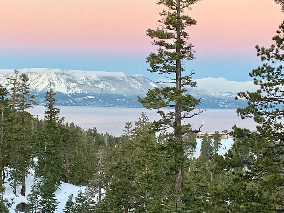 Gorgeous November morning. This was taken from the balcony off of the kitchen.