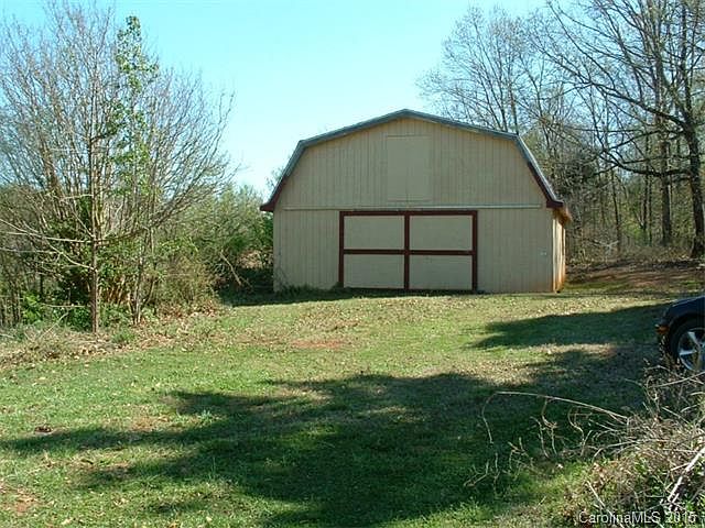 2nd image of 6179 Edwards Paradise Ln