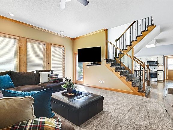 2nd image of 13221 Connell St