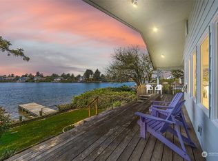 809 Wawona Ave SW, Ocean Shores, WA