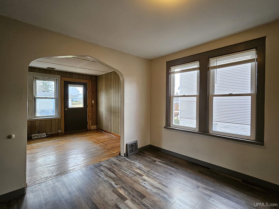 40 Vivian St, Ahmeek, MI 49901 Zillow