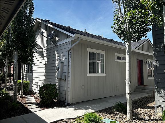 4th image of 266 Saddlehorn Lane