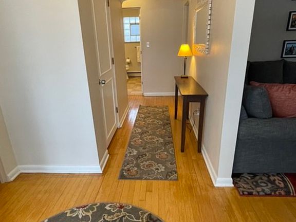 4th image of 901 Community Dr