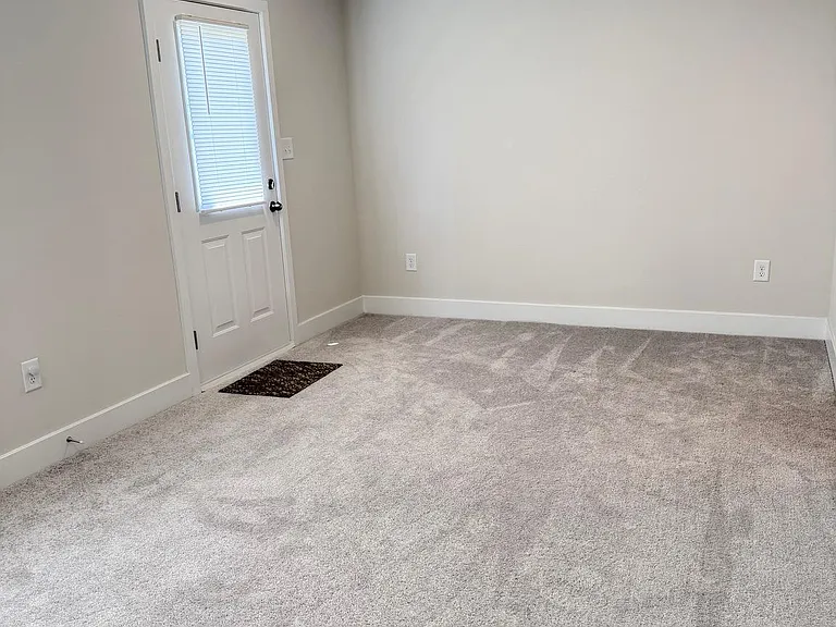 1235 Greylock Ln — Photo 6