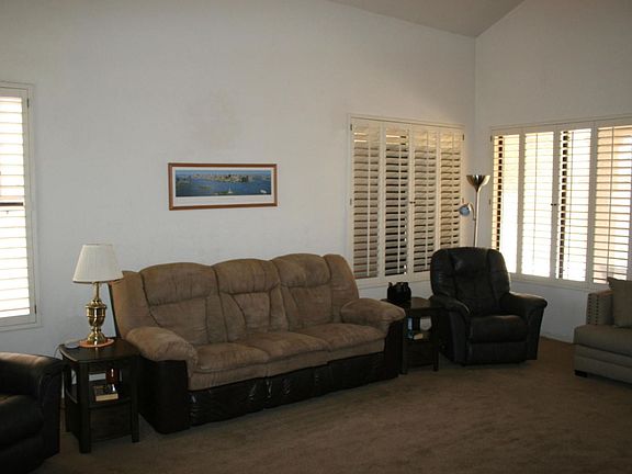 5th image of 2010 W Tracy Ln