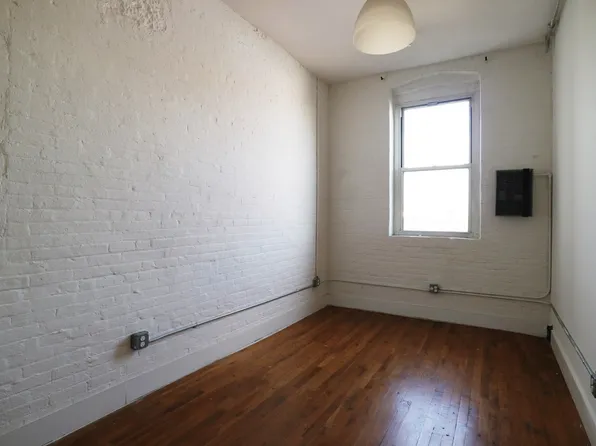 885 Park Avenue image 6 of 10