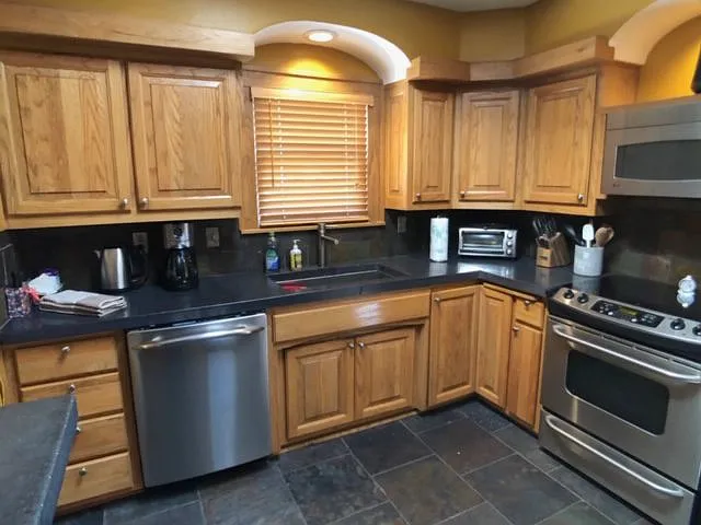 3414 Purdue Pl NE — Photo 15