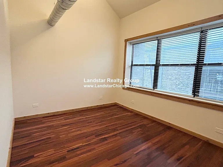 4611 S Ellis Ave #301 — Photo 8