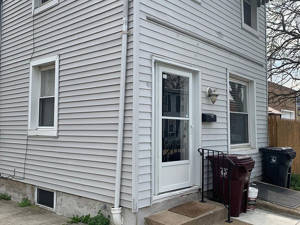 1st image of 301 6th Ave