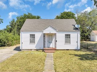 17 8th Ave NW, Ardmore, OK 73401