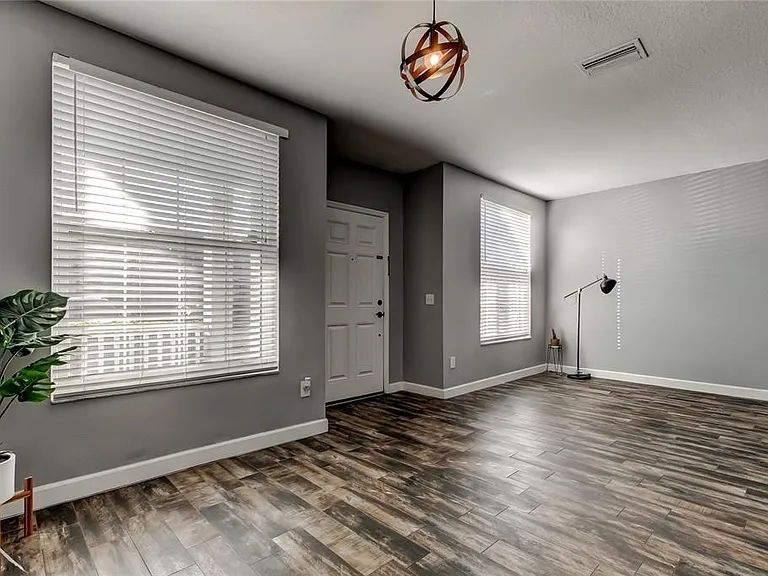 3421 Santa Rita Ln — Photo 3