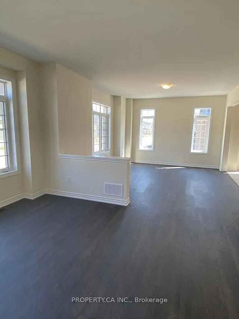 4 bed, $2,800 — Photo 4