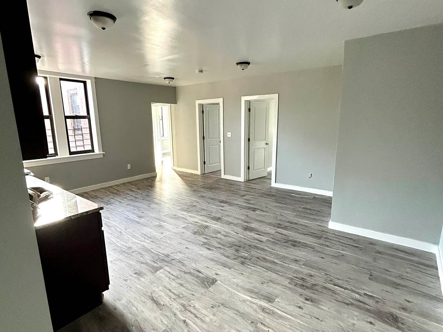 18-15 Everdell Avenue — Photo 3