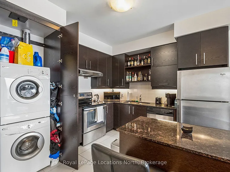 277 S Park Rd #810 — Photo 15