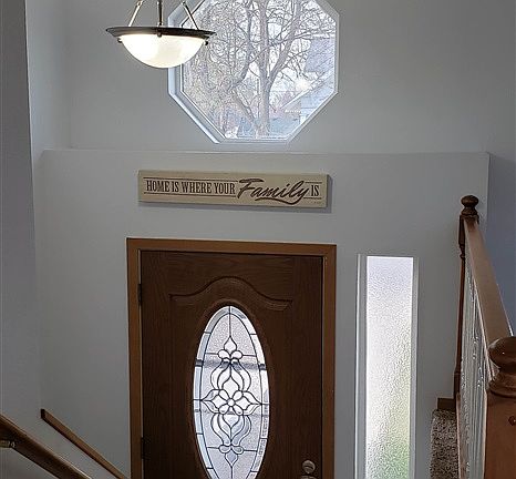 4th image of 914 E Heroy Ave