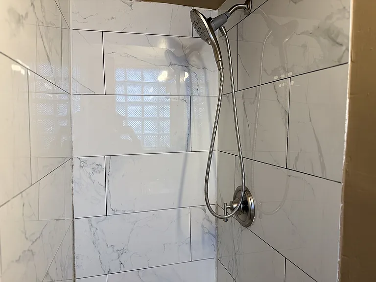 8833 S Exchange Ave #3F — Photo 9