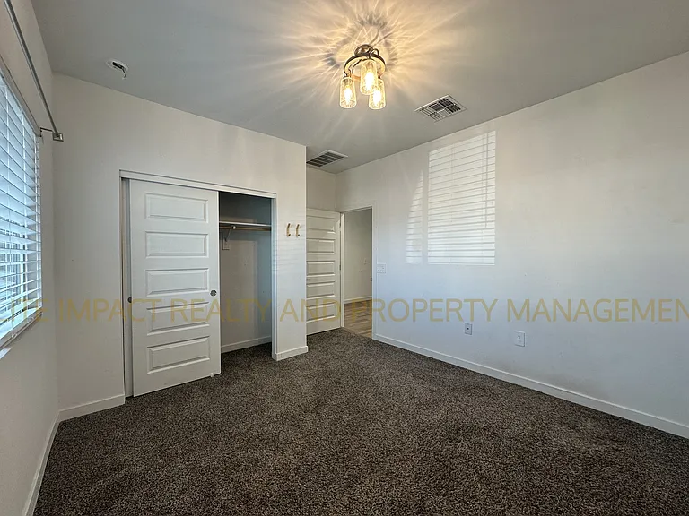 11112 S Weismann Dr — Photo 5