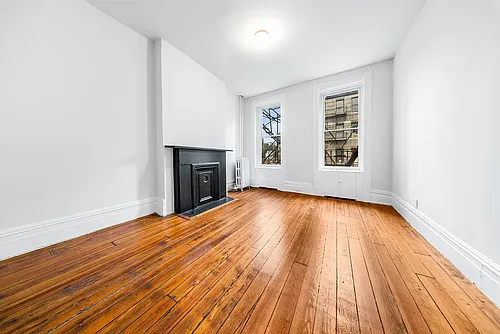 268 W 12th St #4W Photo 1