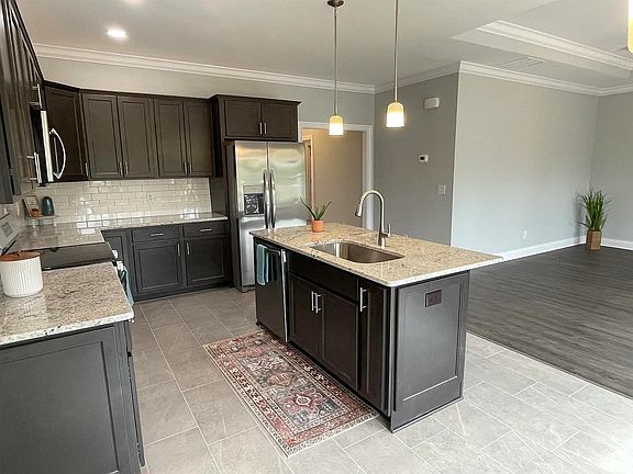 5th image of 9966 Ella Cir