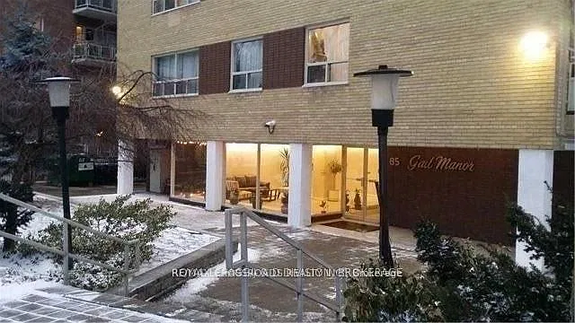 85 Lawton Blvd #708
