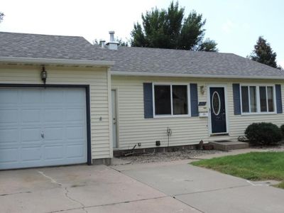 1403 Bridle Dr, Mitchell, SD, 57301