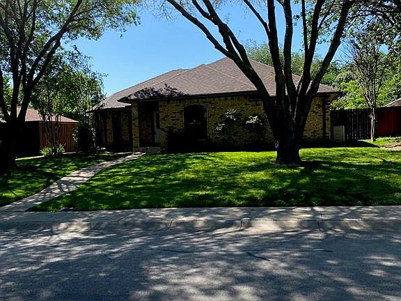 2nd image of 8719 Woodstream Dr