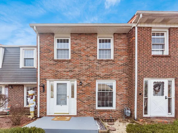 634 Dlyn St, Columbus, OH 43228