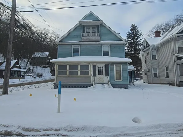 1501 1/2 S Bell Ave, Franklin, PA 16323