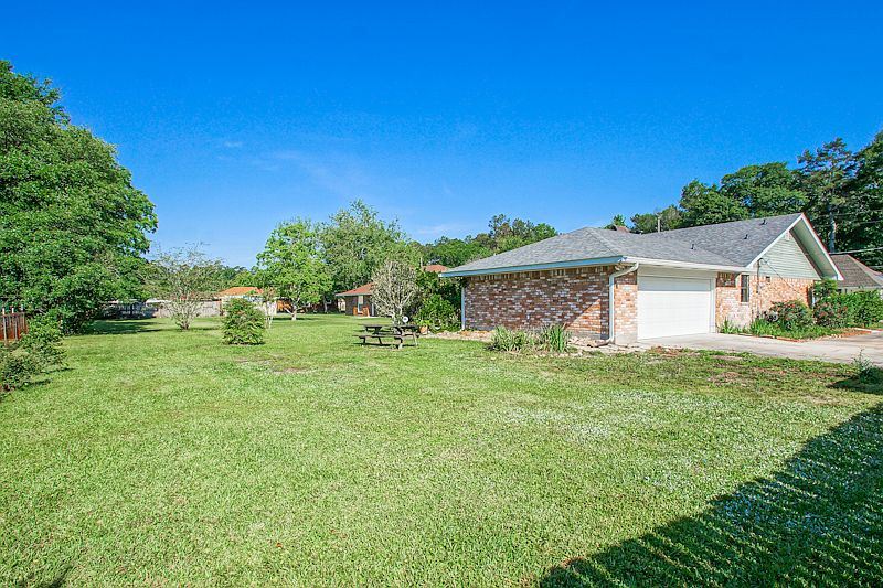 1st image of 14168 Meadow Brook Ln