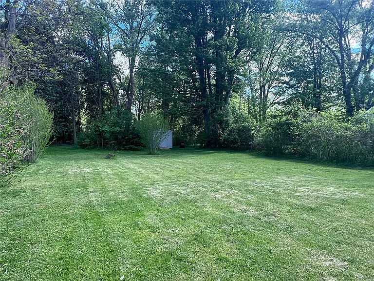 17 Pleasant View Dr — Photo 17