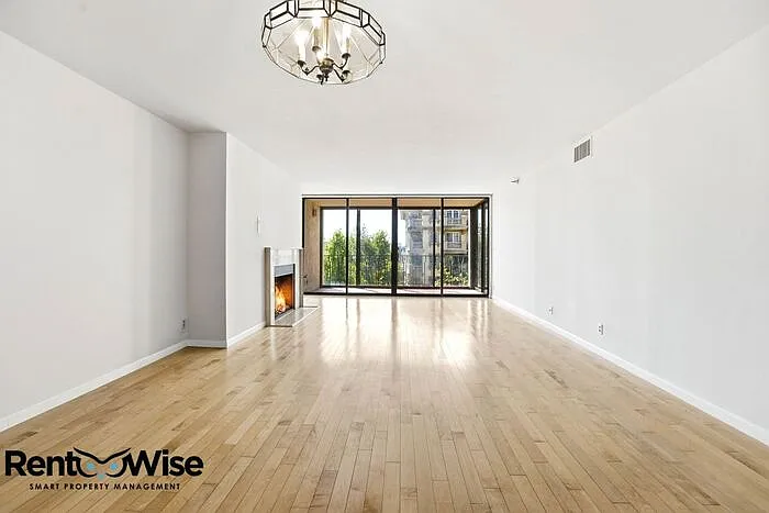 555 Laurel Ave #303 — Photo 12