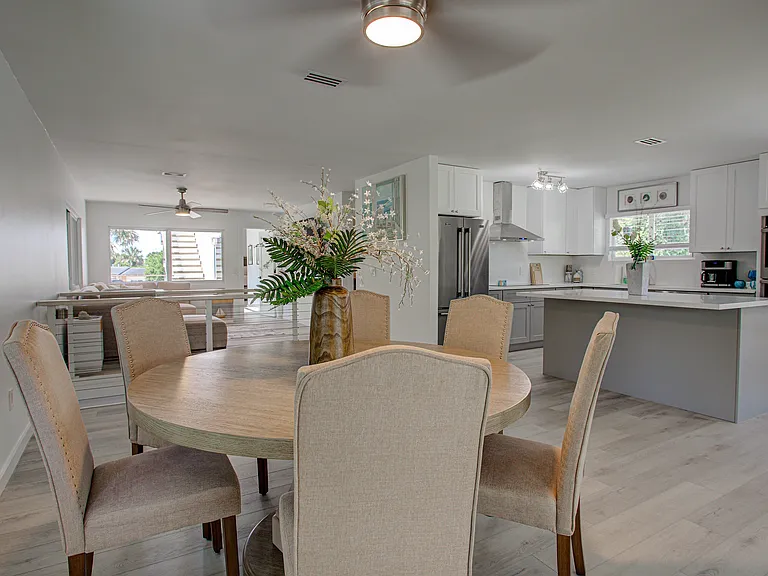 168 Manresa Rd — Photo 9