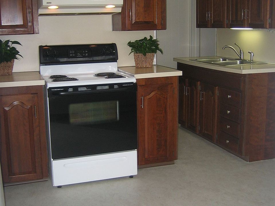 Appliances Included..... IMG_5079[1]