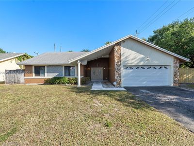 8201 NW 53rd St, Lauderhill, FL, 33351
