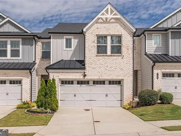 768 Ironhorse Ln SW, Mableton, GA 30126