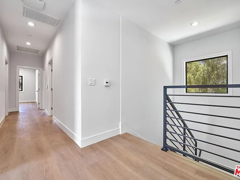 102 Marion Blvd — Photo 16