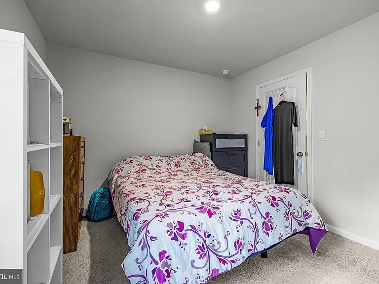459 Currant Cir — Photo 34