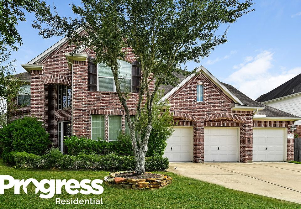 1st image of 2305 Cape Landing Dr