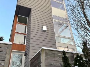 920 15th Ave #B, Seattle, WA 98122