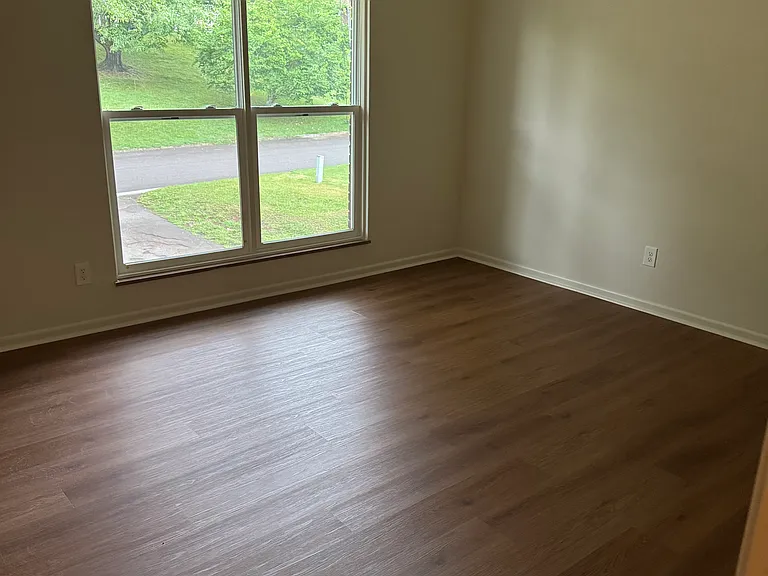 1020 Parrish Rd — Photo 38