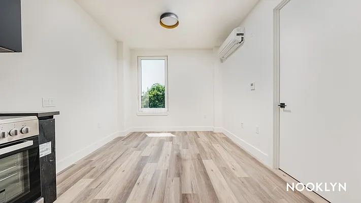 Rented by Nooklyn NYC LLC | media 38