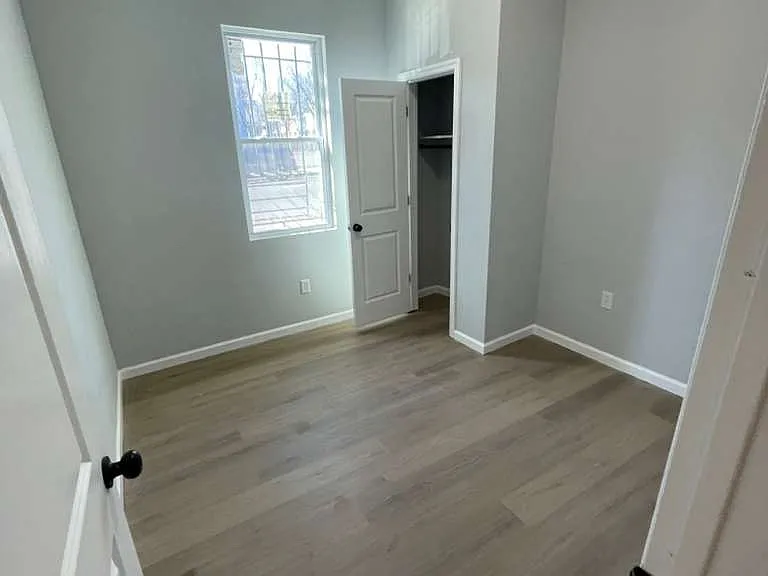 387 Avon Ave #C1 — Photo 4