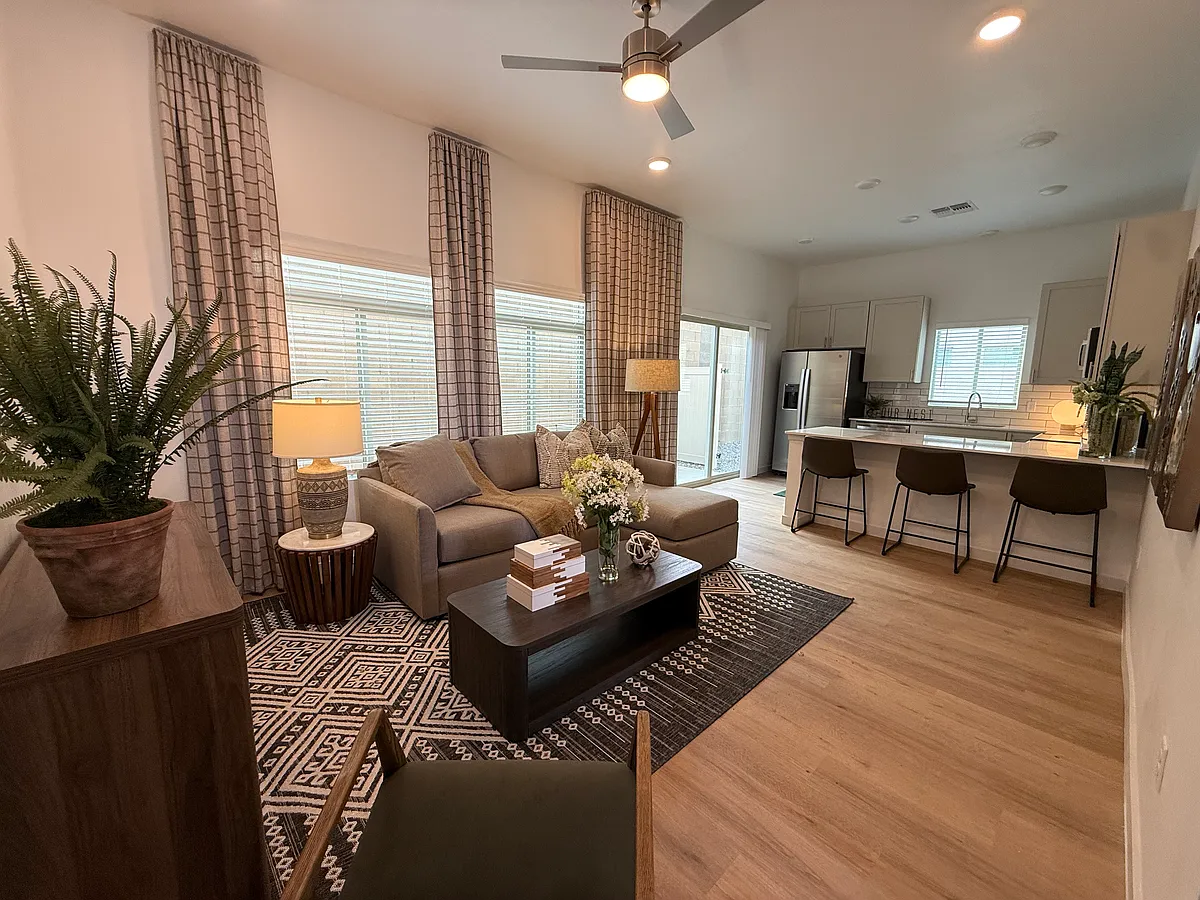 Building Photo - The Villas at Riverwalk