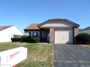 53 Hastings Rd, Manchester, NJ 08759