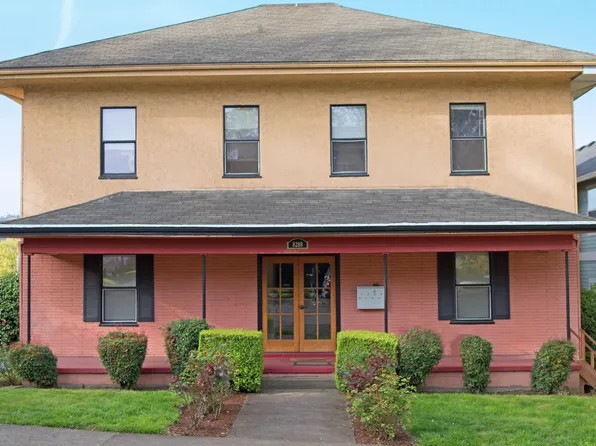 8208 N Edison St APT 2, Portland, OR 97203