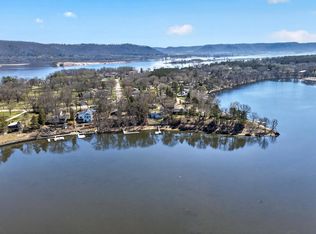 15658 680th St, Wabasha, MN 55981