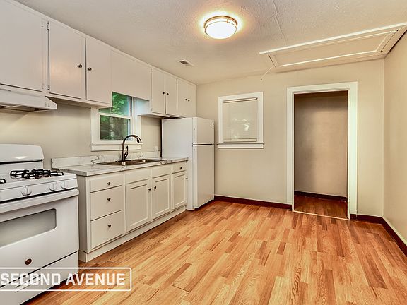 2nd image of 3746 Kahlert Ave