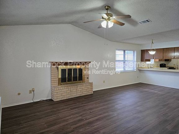 2nd image of 1412 Chapelwood Dr