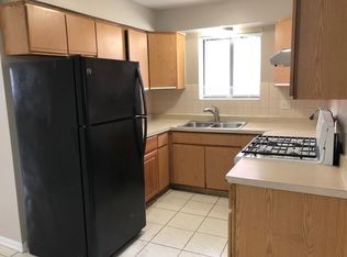 2131 Narcissus Ave APT 1W, Hanover Park, IL 60133