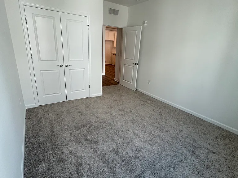 421 Washington St #1304 — Photo 32